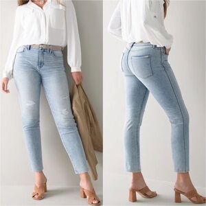 White House Black Market Curvy-Fit High-Rise Sculpt Destructed Straight Jeans
